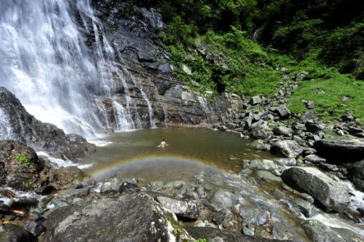 Mençuna Şelalelesi Arhavi-Artvin